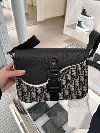 ★素敵！大人気【 DIOR 】SADDLE メッセンジャーバッグ
